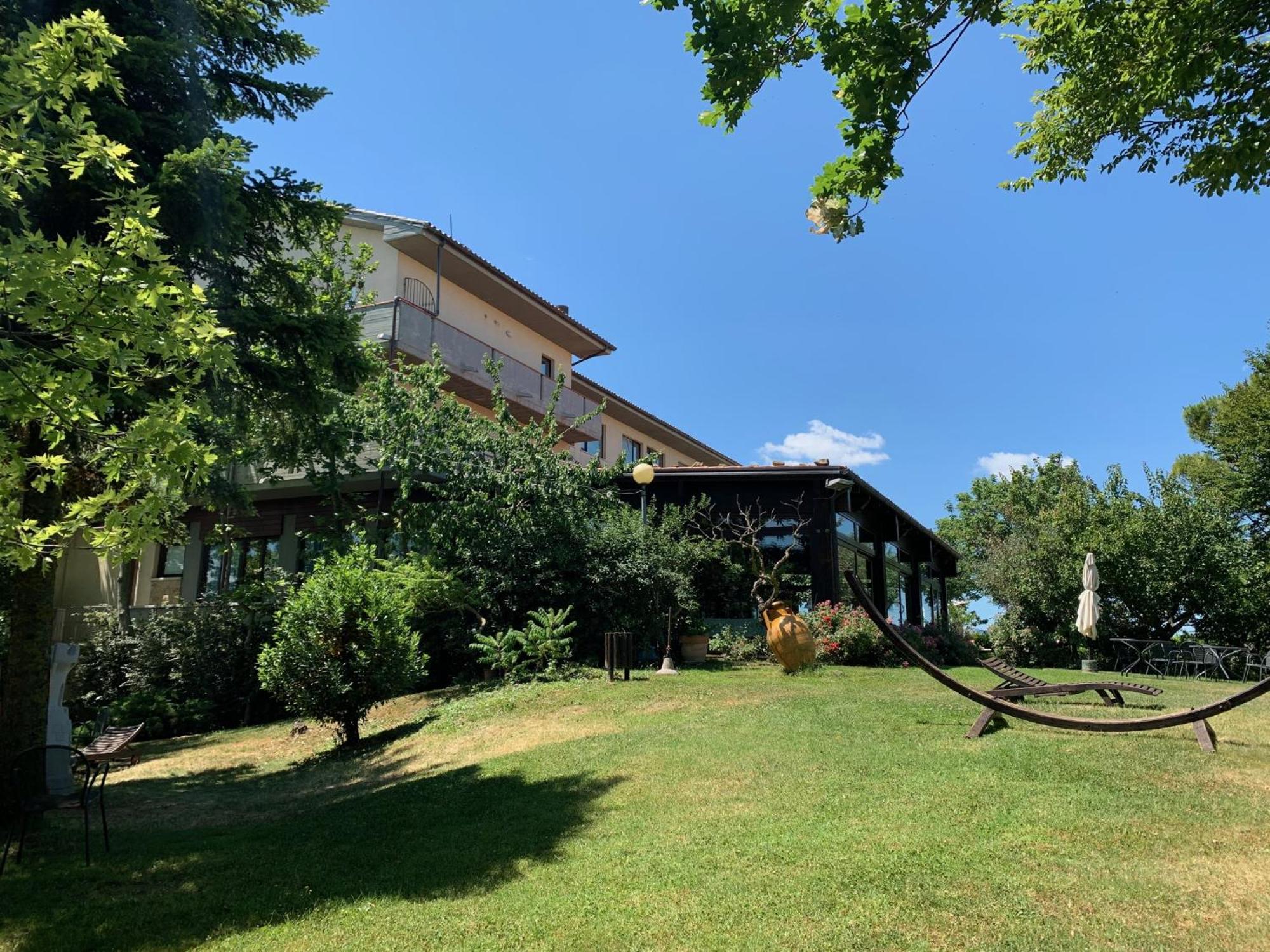 Hotel Tetto Delle Marche - Ristorante Dei Conti Cingoli Dış mekan fotoğraf
