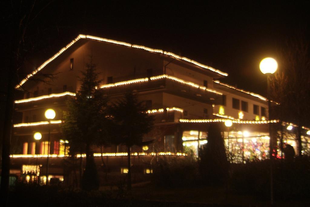 Hotel Tetto Delle Marche - Ristorante Dei Conti Cingoli Dış mekan fotoğraf