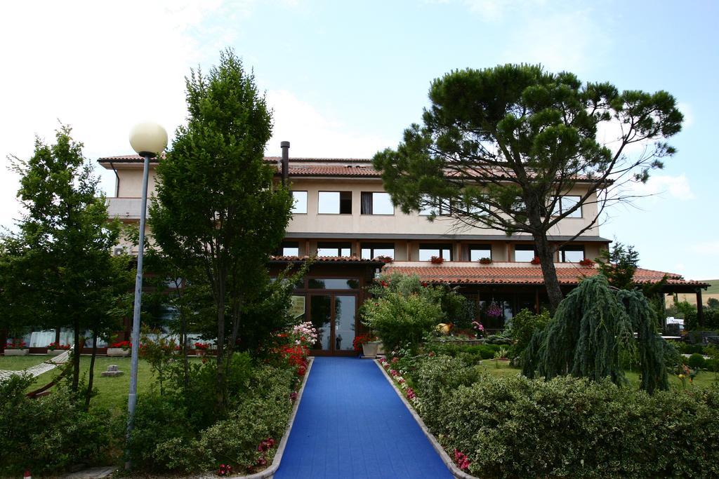 Hotel Tetto Delle Marche - Ristorante Dei Conti Cingoli Dış mekan fotoğraf